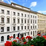 Hotel Bristol