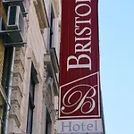 酒店 Bristol 4*