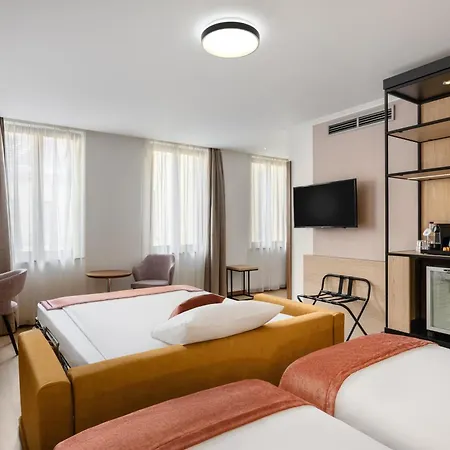 Bristol Hotel 4*